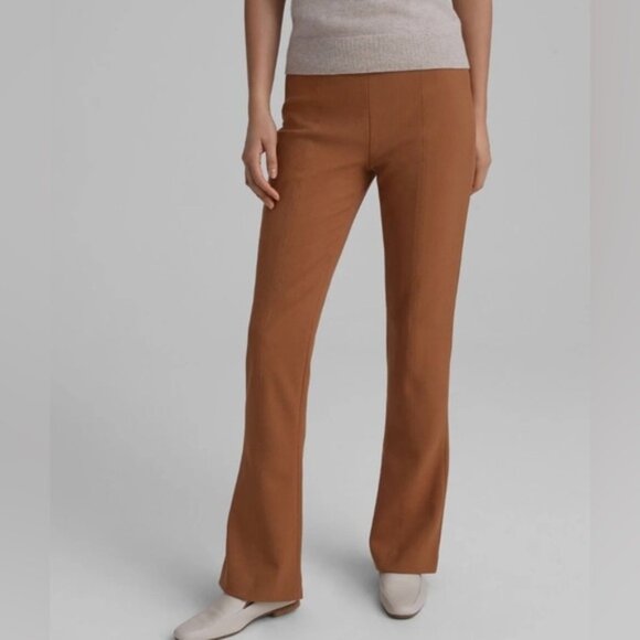 Aritzia Babaton Sculpt Knit V Crop in TERRACOTTA Color - Picture 4 of 5